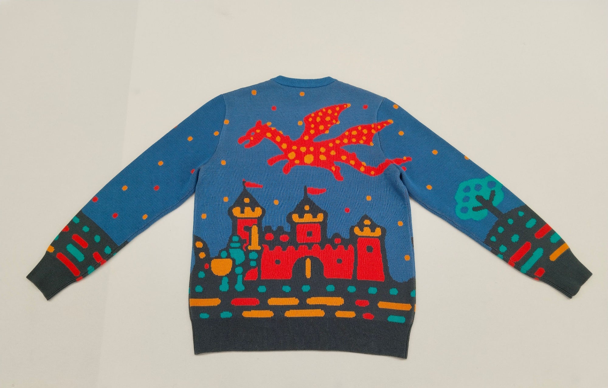 Medieval Fantasy Sweater - Sleepy Peach